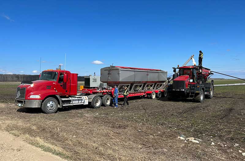 Doyle 32-T Side-Unload in the field